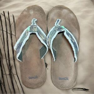 EUC - Sanuk Men’s Flip Flops Size 13 Distressed camouflage print